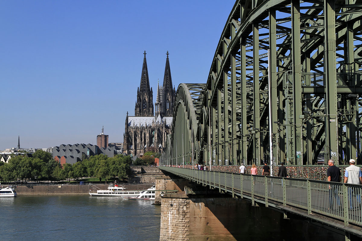Kölner Eisenbahnbrücke